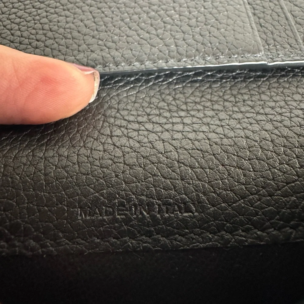 Saint Laurent CASSANDRE Business Bifold Card Holder/ Wallet P0300